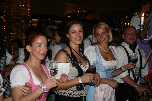 ../Images/2009.10.24WileyOktoberfest 135.jpg